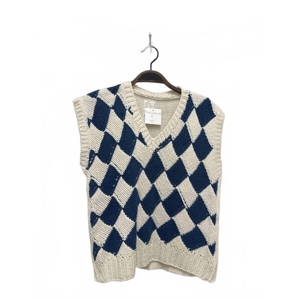 NEW SADIE & SAGE women's plaid sweater vest in ivory & denim